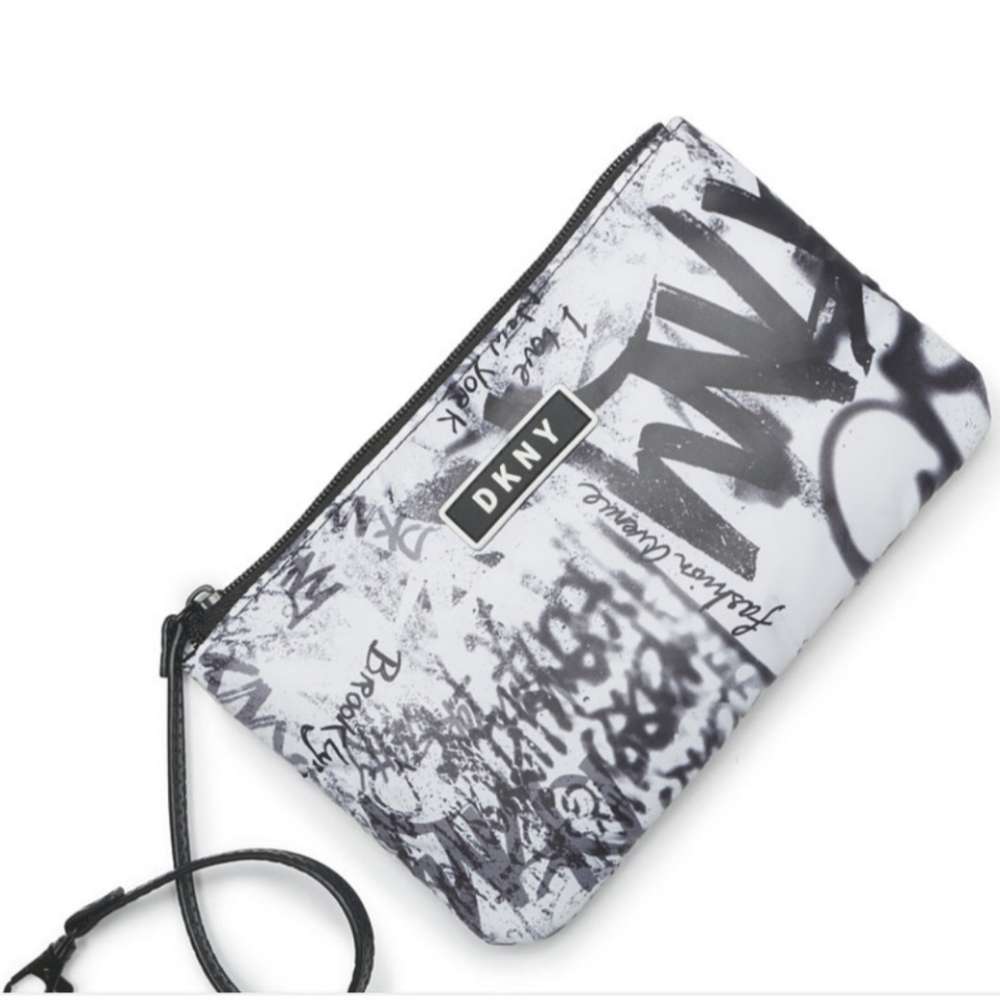 DKNY Underground Collection Backpack-Black - New with Tags ***NWT*** - Picture 5 of 9